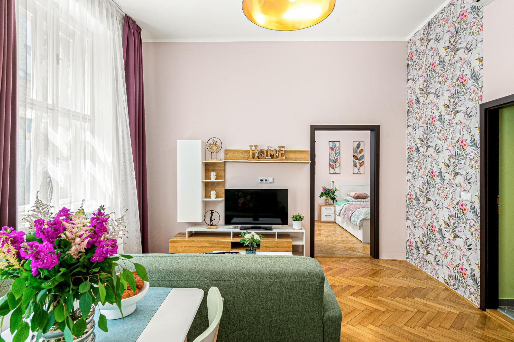 Oasis Apartments At Charles Square Prága Kültér fotó