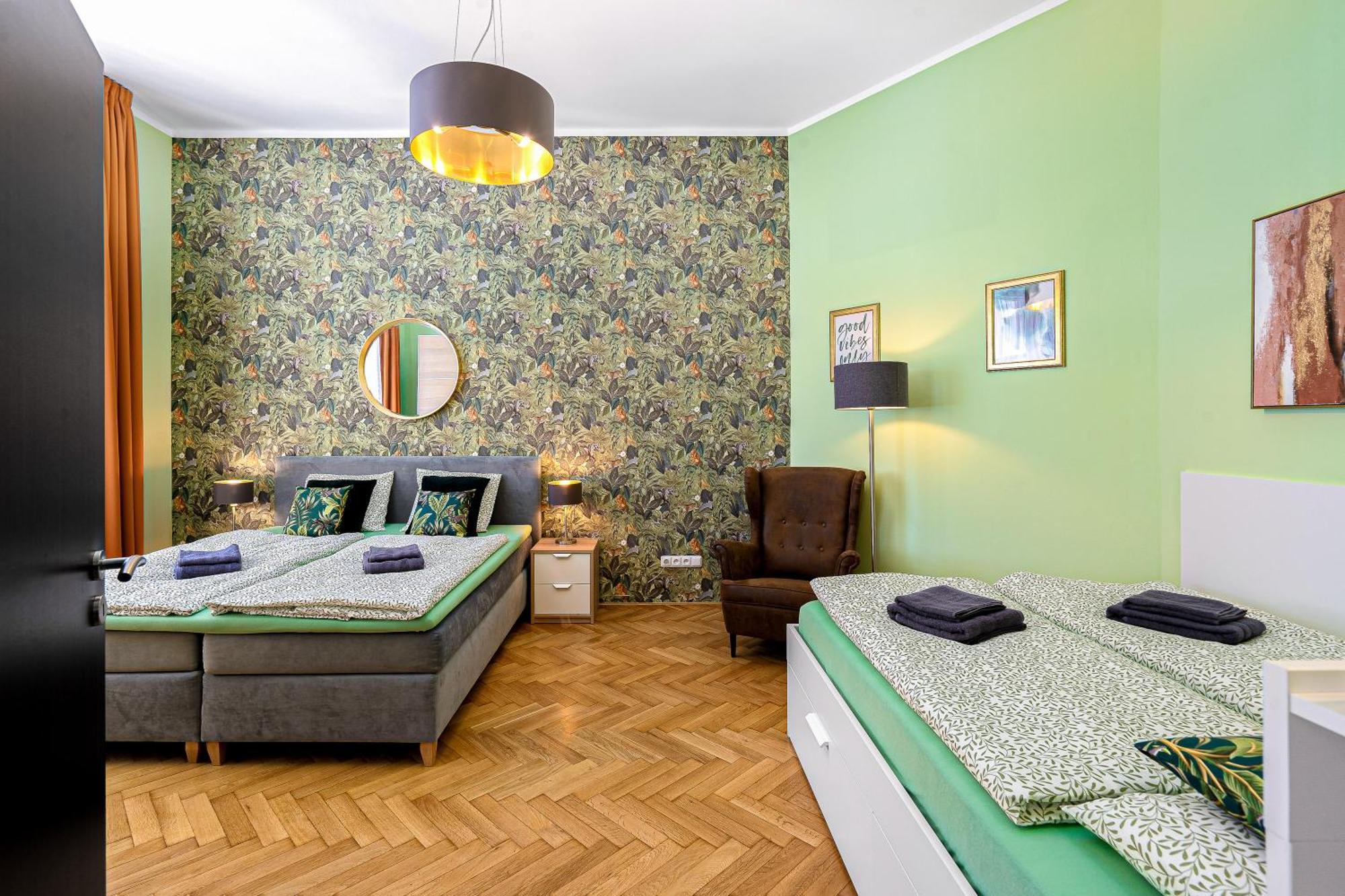 Oasis Apartments At Charles Square Prága Kültér fotó