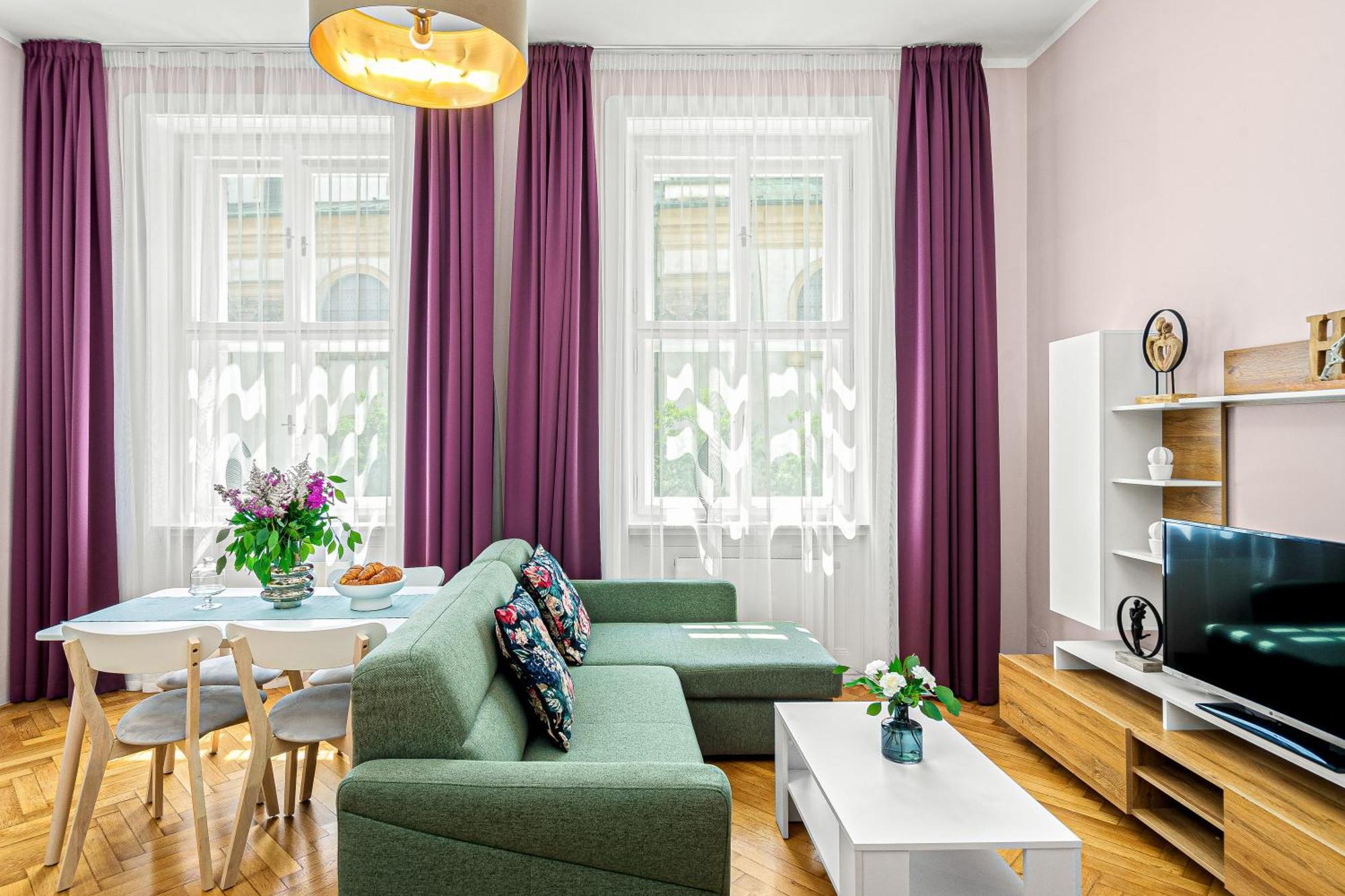 Oasis Apartments At Charles Square Prága Kültér fotó